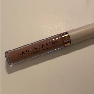 Anastasia Beverly Hills “On Mute” Liquid Lipstick